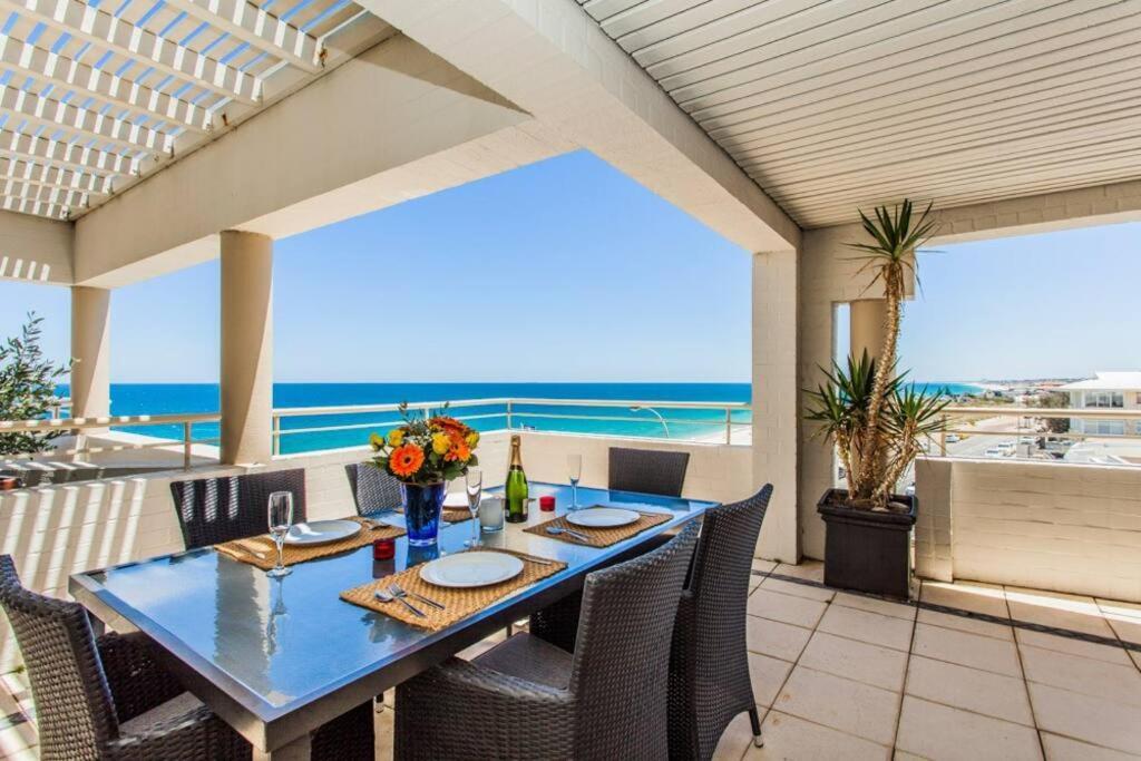Beach View Apartment In Cottesloe 퍼스 외부 사진